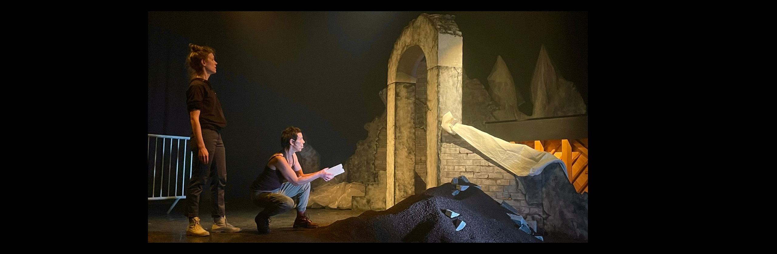 Visuel slider y'a des choses que non ©️Lou Maya