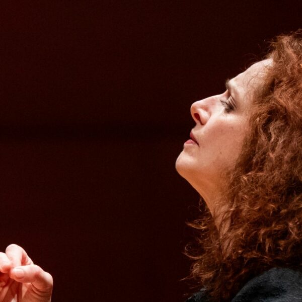 slider visuel messiah Emmanuelle Haïm © Elizabeth Asher